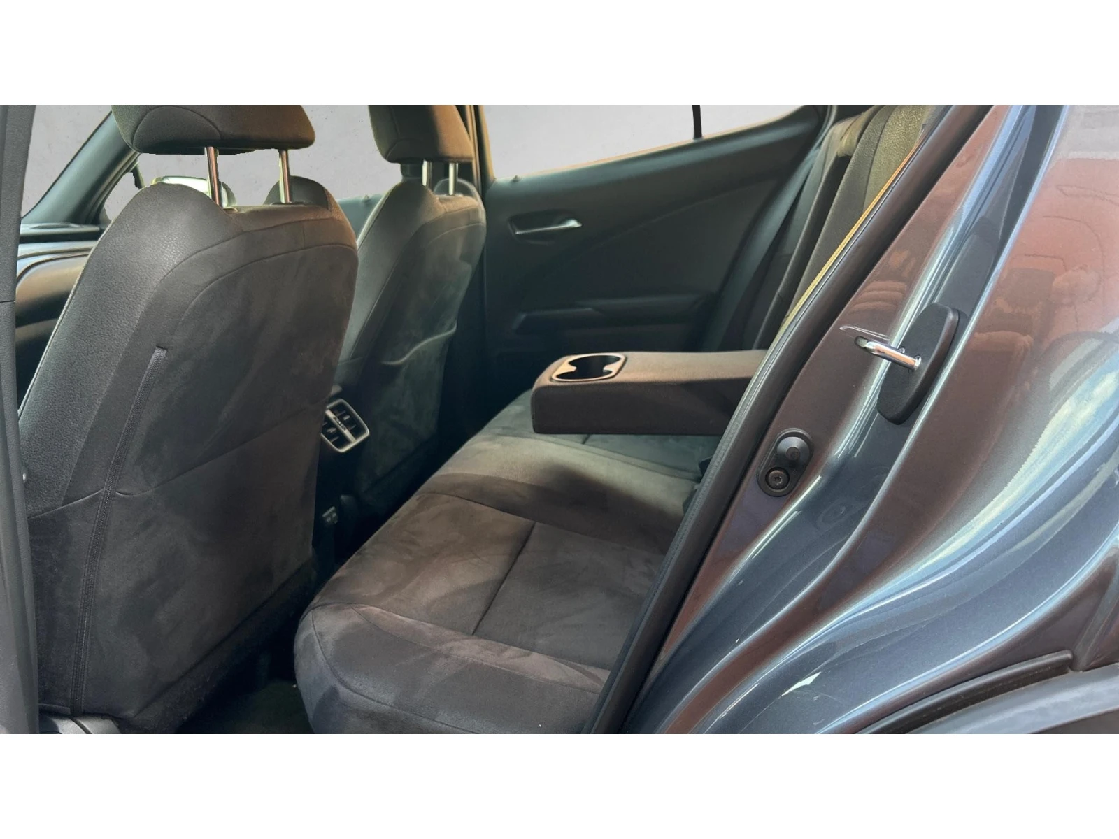 Lexus UX 250h ������� ������ �� 388   | Mobile.bg � ����������� 12