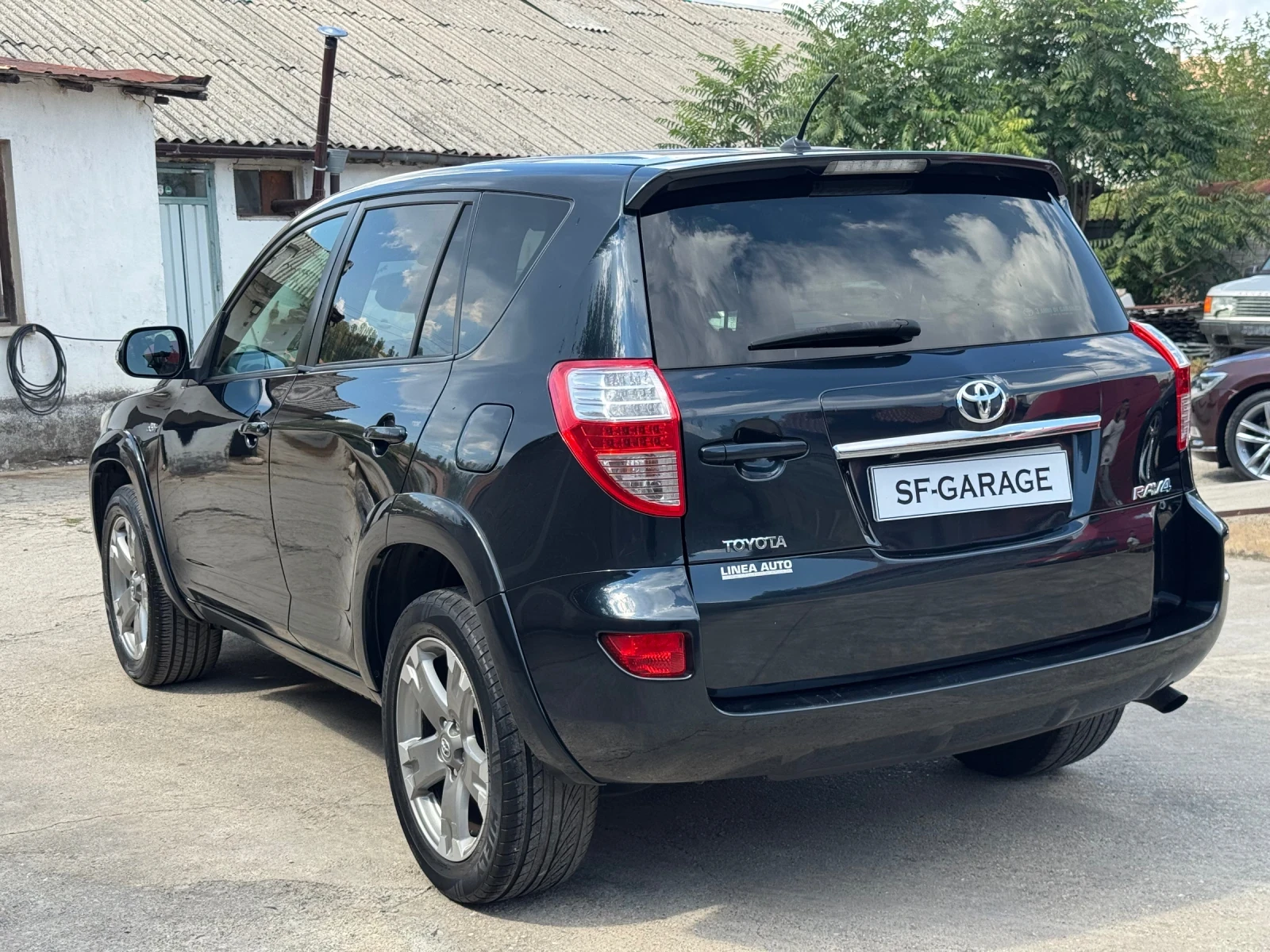 Toyota Rav4 Автоматик, снимка 3 - Автомобили и джипове - 55788177