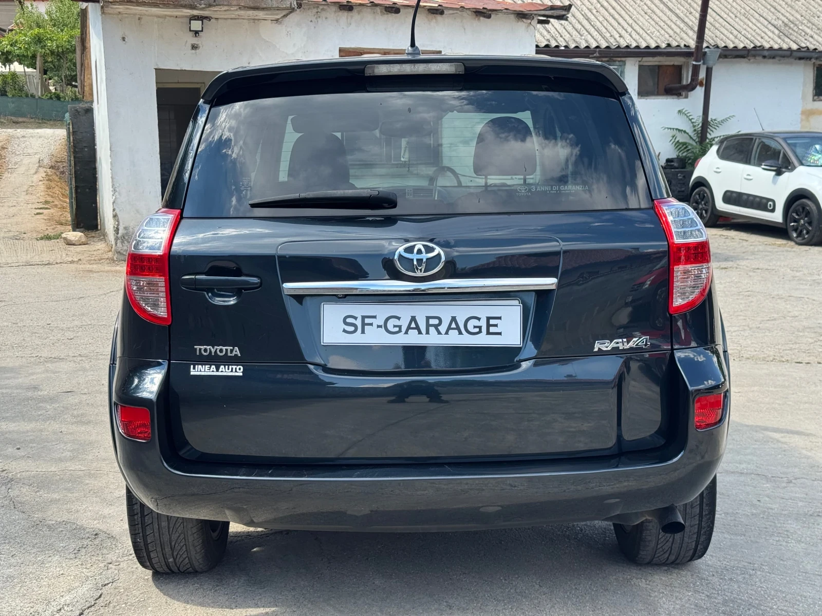 Toyota Rav4 Автоматик, снимка 4 - Автомобили и джипове - 55788177