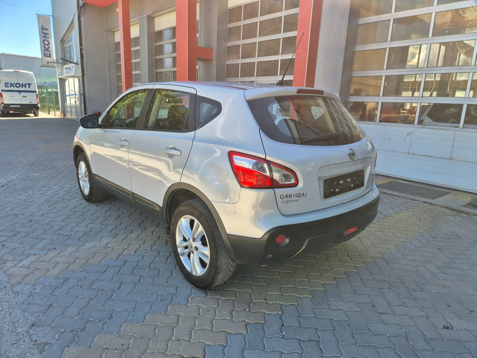 Nissan Qashqai 1.5DCI, Facelift, снимка 7 - Автомобили и джипове - 55966995