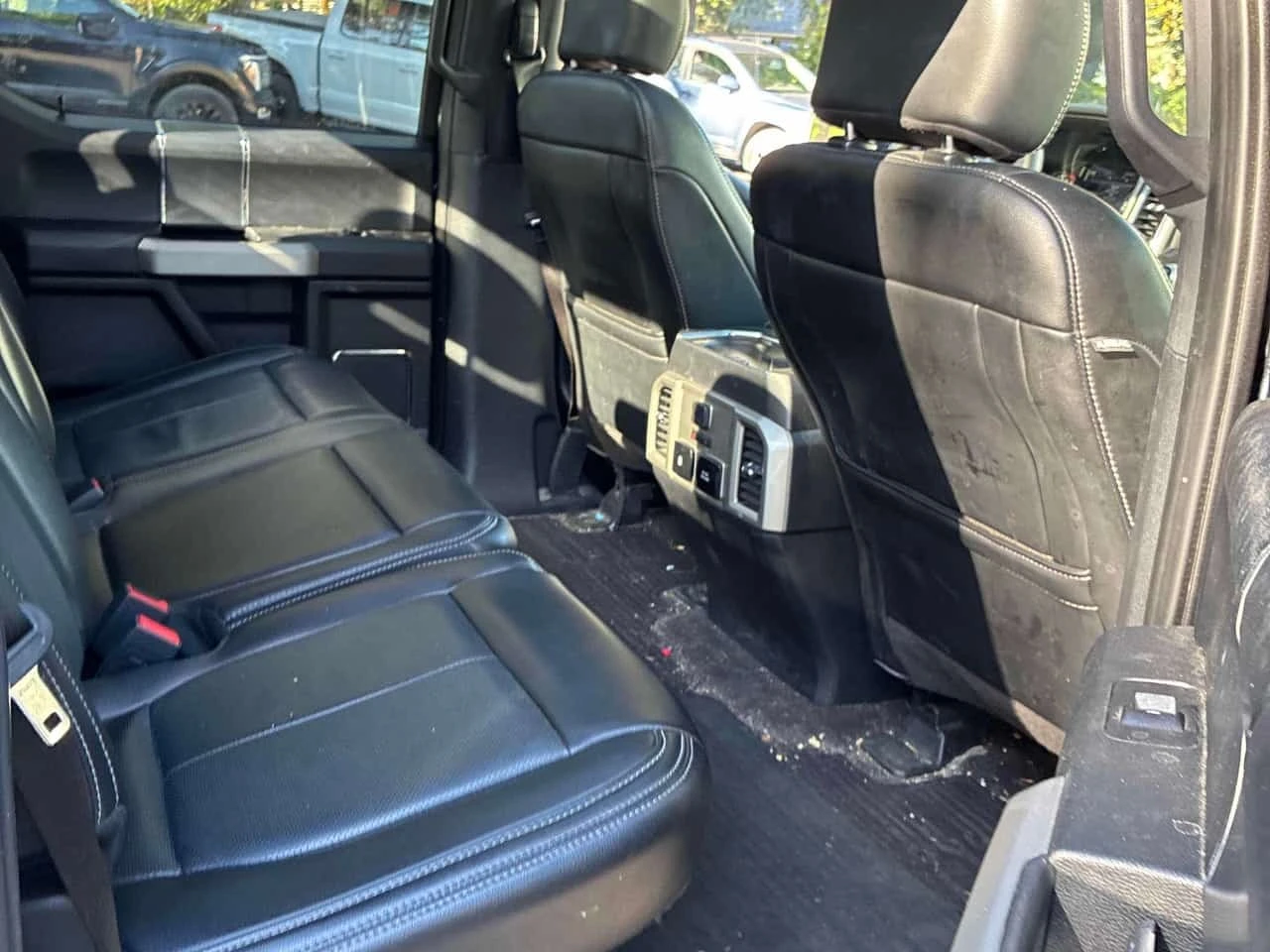 Ford F150 * 4WD SuperCrew 5.5' Box * CARFAX * ФИНАНСИРАН, снимка 14 - Автомобили и джипове - 56221756