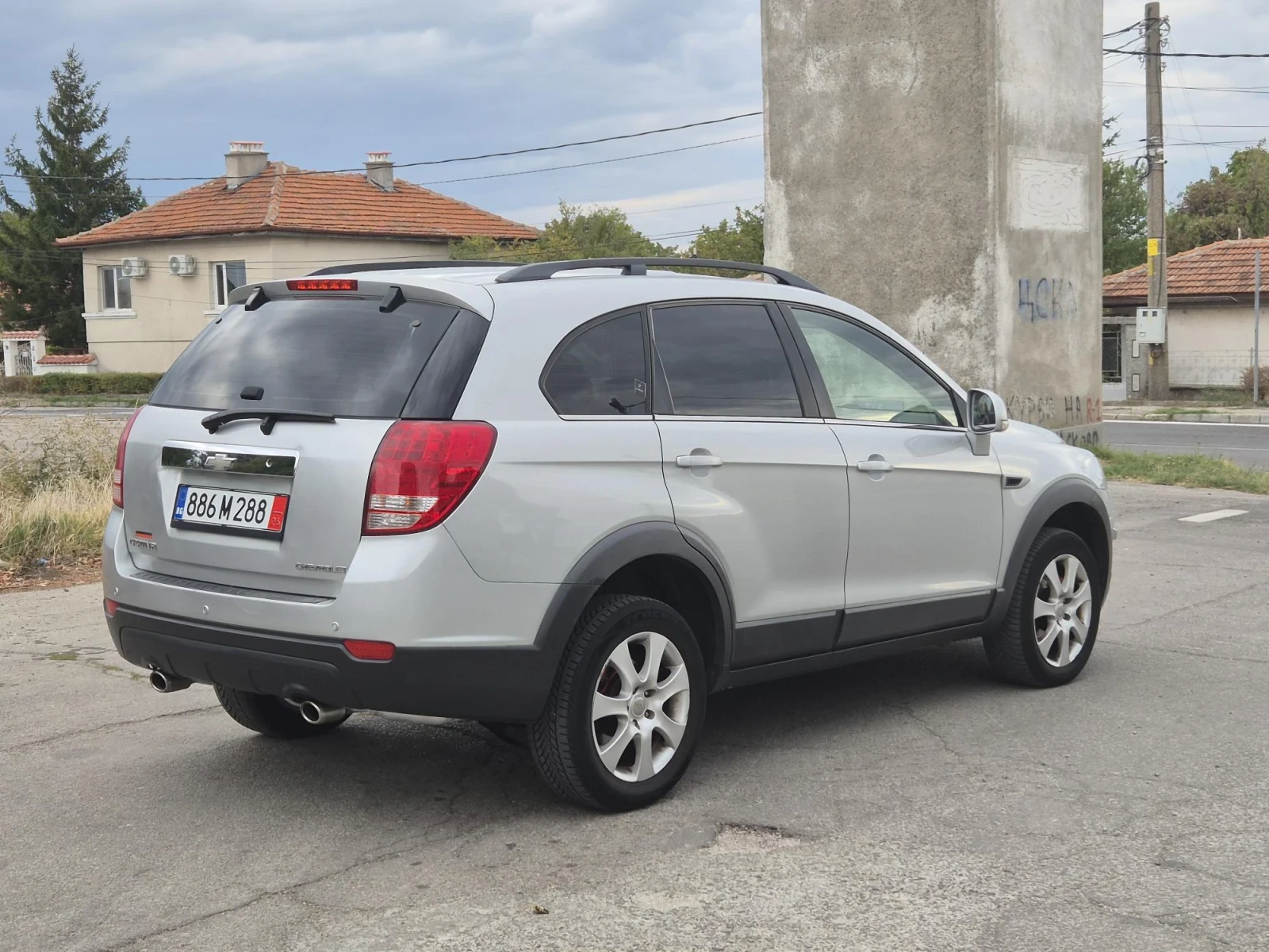 Chevrolet Captiva 2.4 Газ Бензин Face Обслужен, снимка 4 - Автомобили и джипове - 56317956