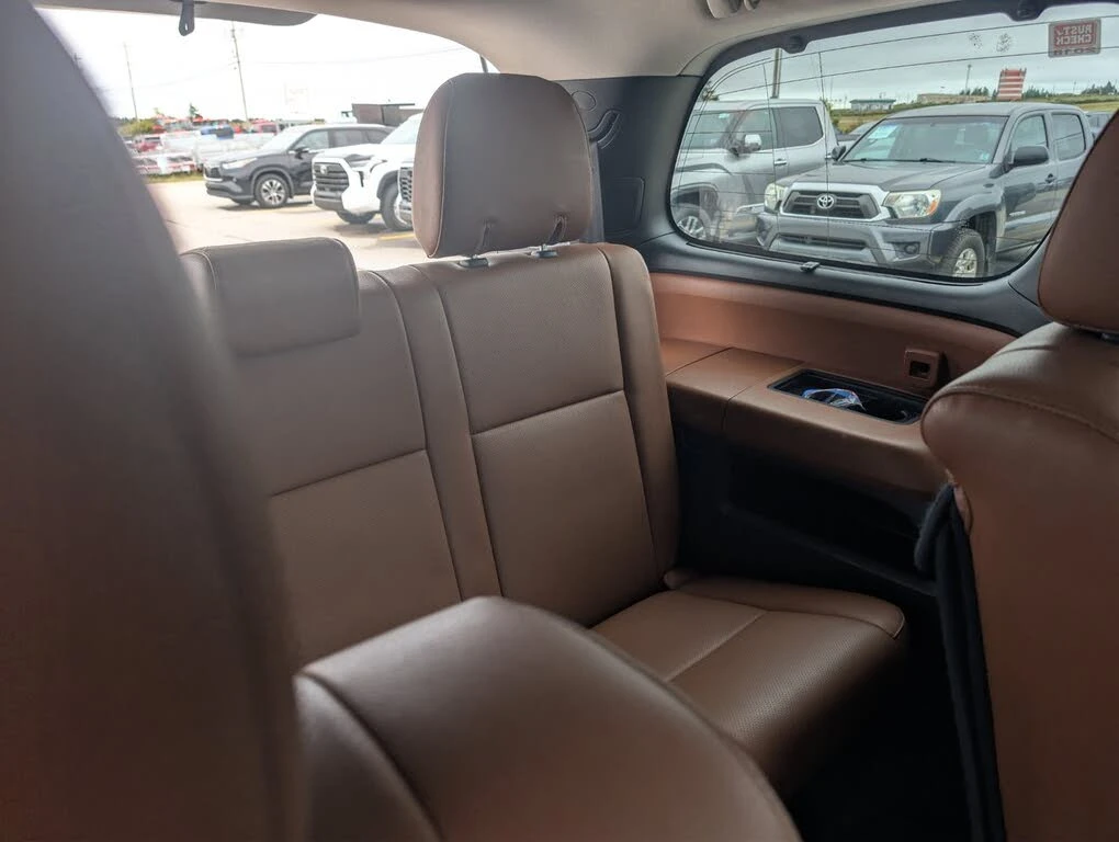 Toyota Sequoia 5.7* V8* PLATINUM* �������* ���������* ������* JBL | Mobile.bg � ����������� 15