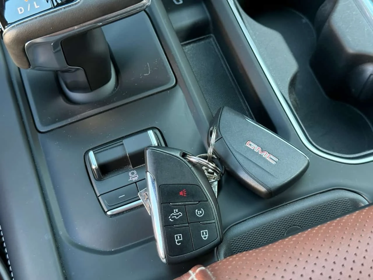 Gmc Sierra * Denali Ultimate * CARFAX * ����� �� ����������� | Mobile.bg � ����������� 14