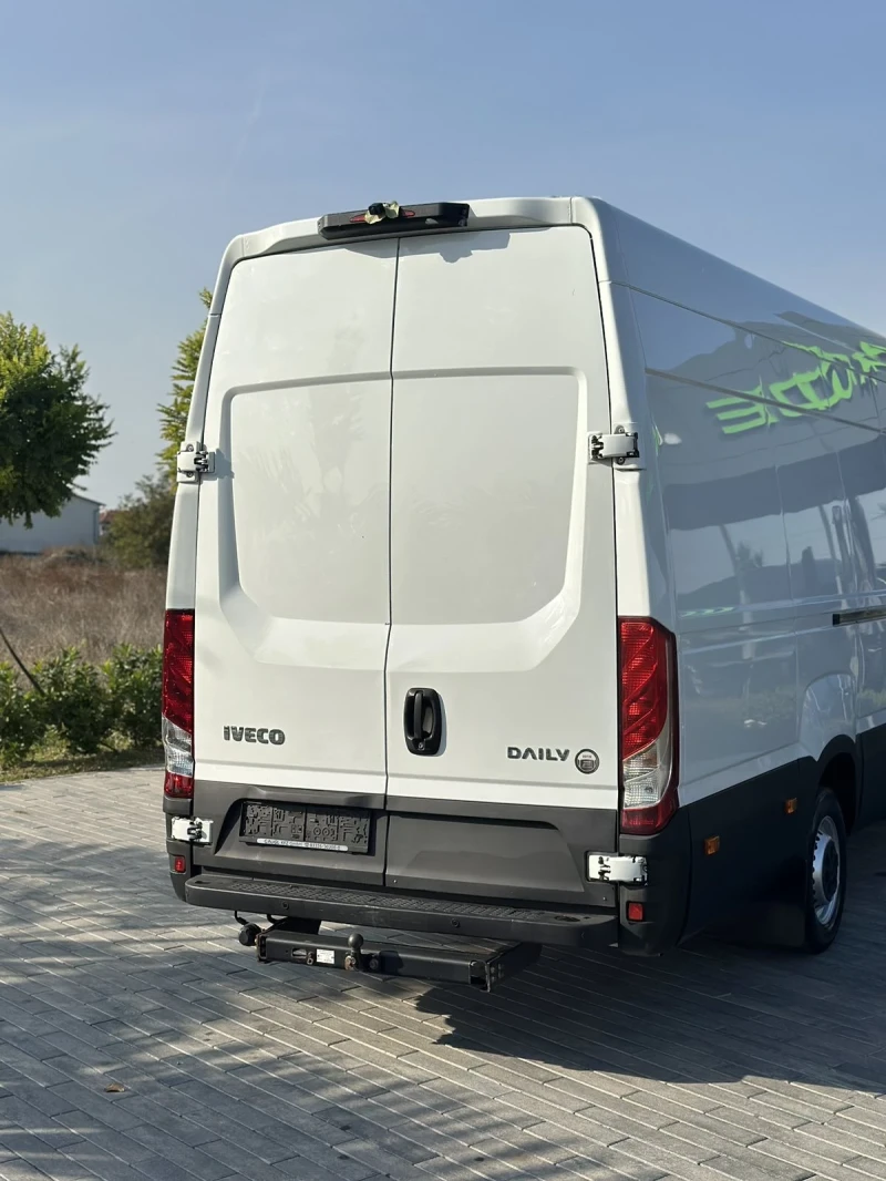 Iveco Daily 3.0 180кс MAXI КАТО НОВ, снимка 13 - Бусове и автобуси - 48343364