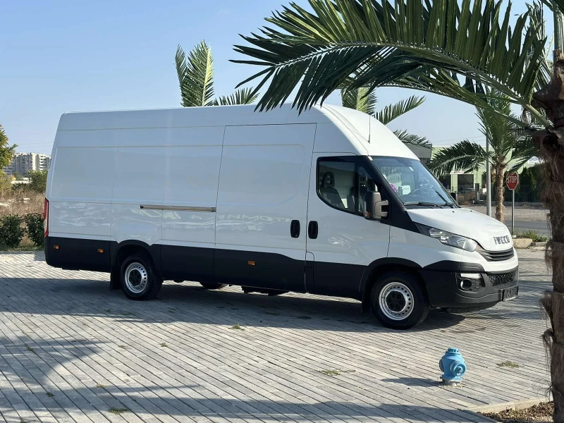 Iveco Daily 3.0 180кс MAXI КАТО НОВ, снимка 2 - Бусове и автобуси - 48343364