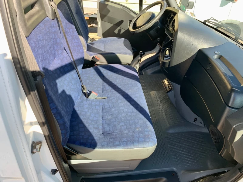 Iveco Daily Падащ борд-Странична врата-до 3.5тона, снимка 14 - Бусове и автобуси - 53353740