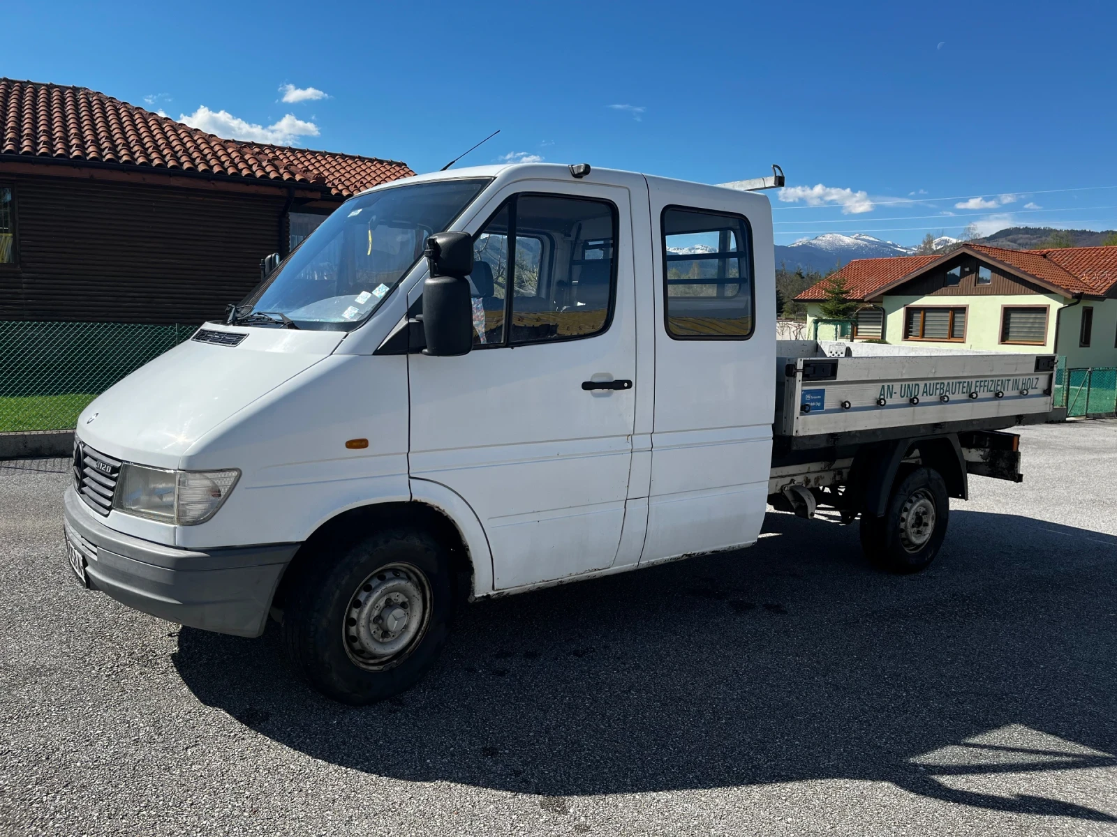 Mercedes-Benz 2.9  - изображение 8
