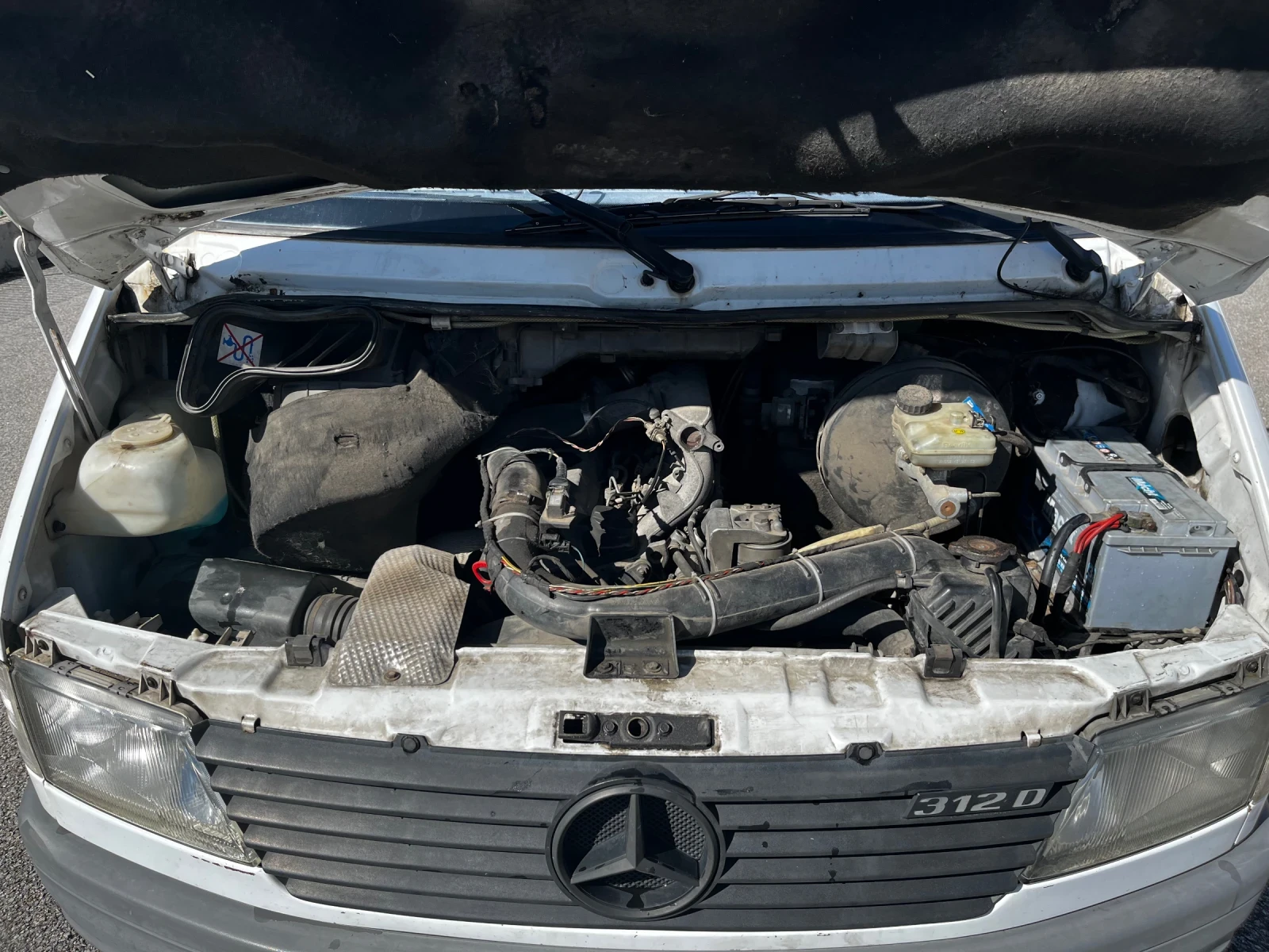 Mercedes-Benz 2.9  - изображение 9