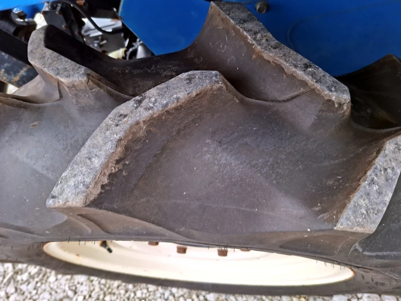 Трактор ISEKI TU217 21к.с. 4WD с фреза ДЖЕЙ ТРЕЙДИНГ - изображение 5