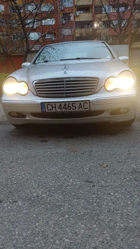 Mercedes-Benz C 200, снимка 3