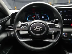 Hyundai Elantra, снимка 12