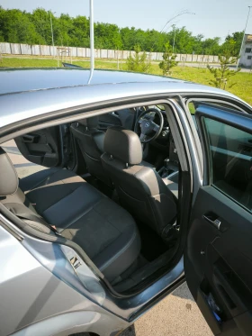Обява за продажба на Opel Astra 1.8 Cosmo ~6 000 лв. - изображение 11