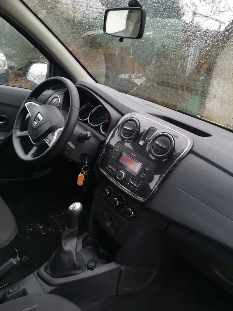 Dacia Sandero 1000  Клима, снимка 8 - Автомобили и джипове - 46762617