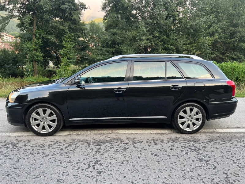 Toyota Avensis 2.0* 126КС* Навигация* Верига* Facelift* Холандия*, снимка 8 - Автомобили и джипове - 46988723