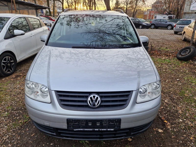 VW Touran, снимка 1 - Автомобили и джипове - 48211634