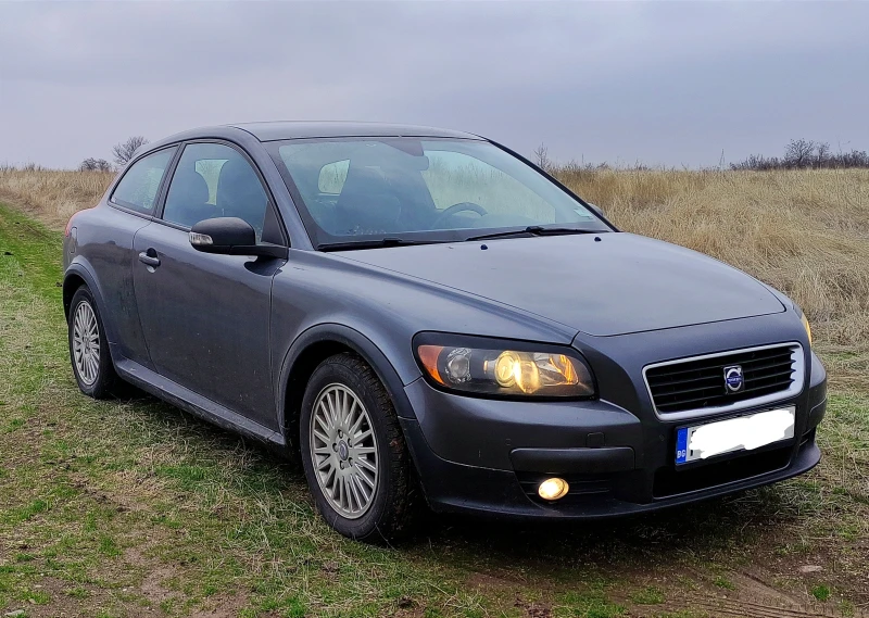 Volvo C30 1.6 Газов Инжекцион, снимка 1 - Автомобили и джипове - 48285336