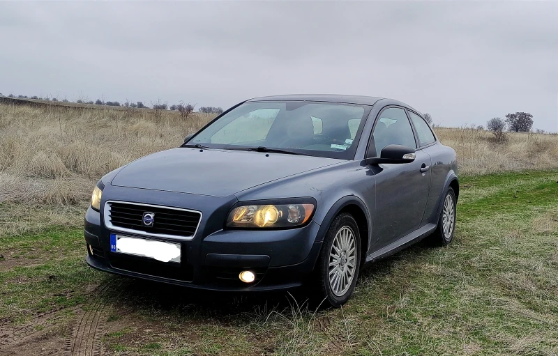 Volvo C30 1.6 Газов Инжекцион, снимка 2 - Автомобили и джипове - 48285336