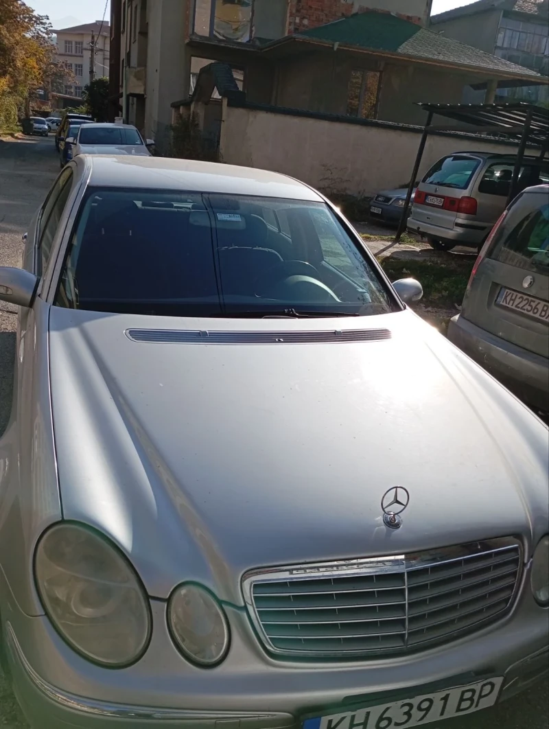 Mercedes-Benz E 280, снимка 6 - Автомобили и джипове - 48521526