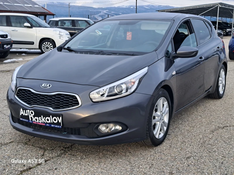 Kia Ceed 1, 4 I + gaz, снимка 1 - Автомобили и джипове - 49218098