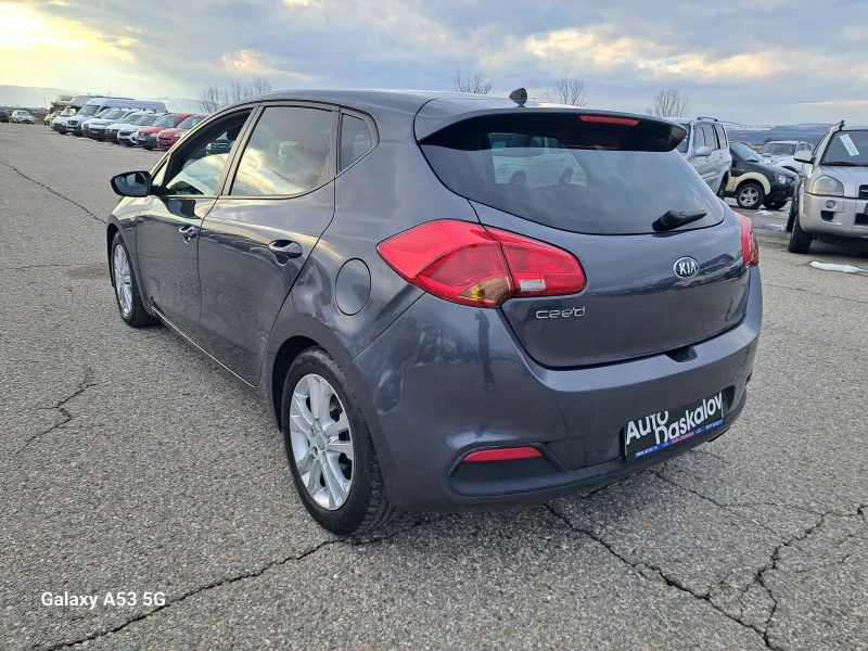 Kia Ceed 1, 4 I + gaz, снимка 7 - Автомобили и джипове - 49218098