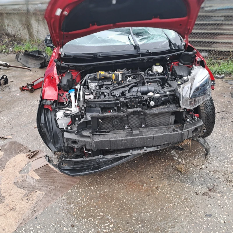 Toyota Yaris Cross, снимка 11 - Автомобили и джипове - 52234955