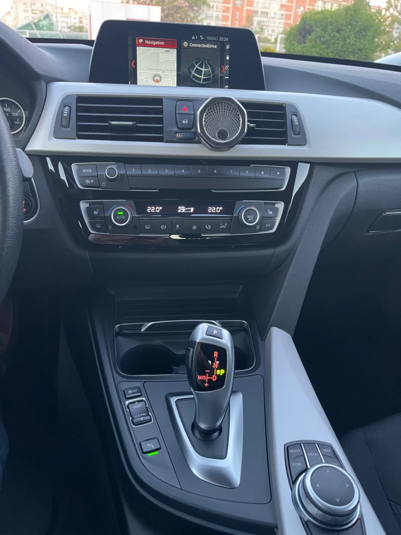 BMW 3gt 318D Gran Turismo Advantage LED* Navi* Cam, снимка 10 - Автомобили и джипове - 52356889