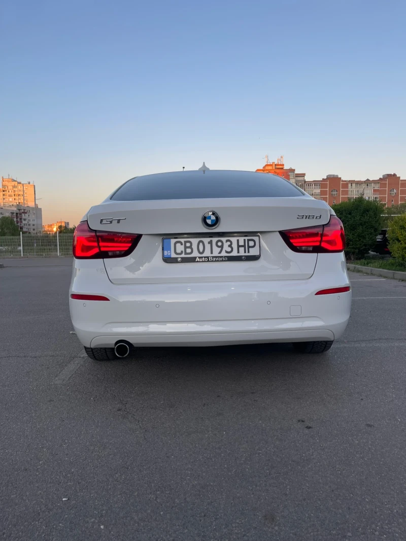 BMW 3gt 318D Gran Turismo Advantage LED* Navi* Cam, снимка 4 - Автомобили и джипове - 52356889