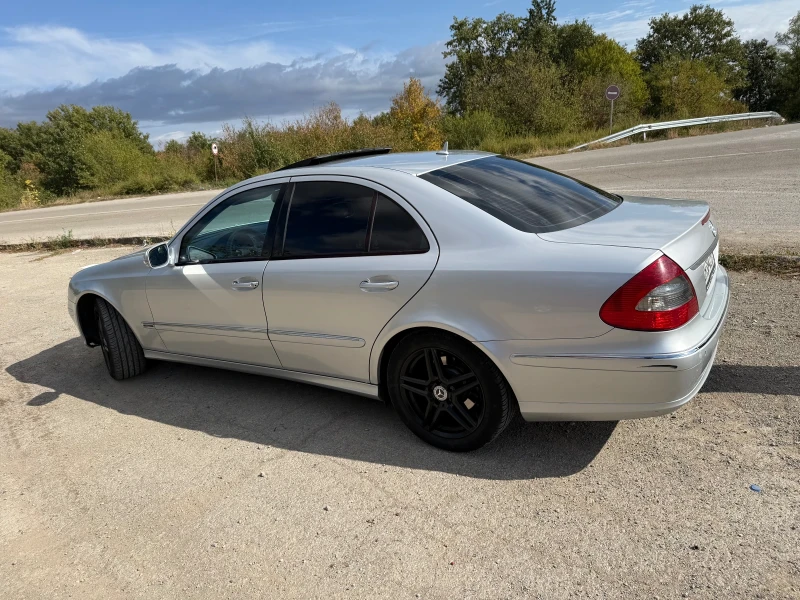 Mercedes-Benz E 320, снимка 6 - Автомобили и джипове - 52337087