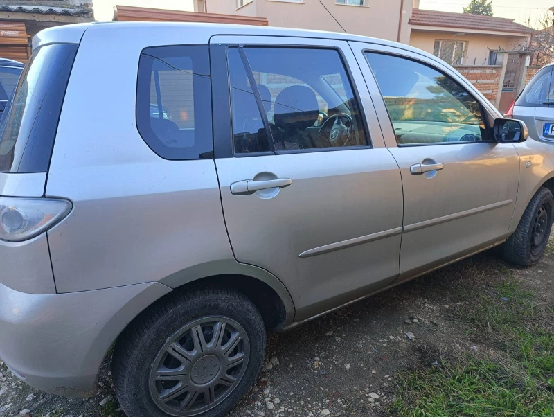 Mazda 2, снимка 3 - Автомобили и джипове - 52902311
