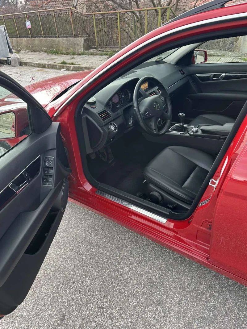 Mercedes-Benz C 220 Германия, снимка 13 - Автомобили и джипове - 52925660