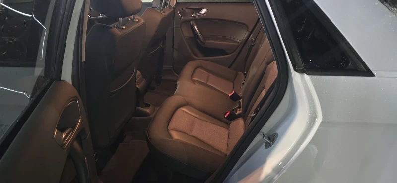 Audi A1 1.6 TDI ЛИЗИНГ/КОЖА/KEYLESS/НАВИ, снимка 11 - Автомобили и джипове - 53023727