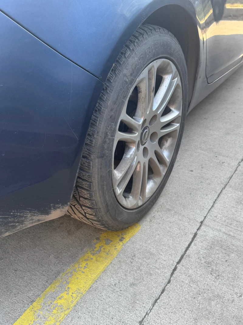 Opel Insignia, снимка 3 - Автомобили и джипове - 53445158