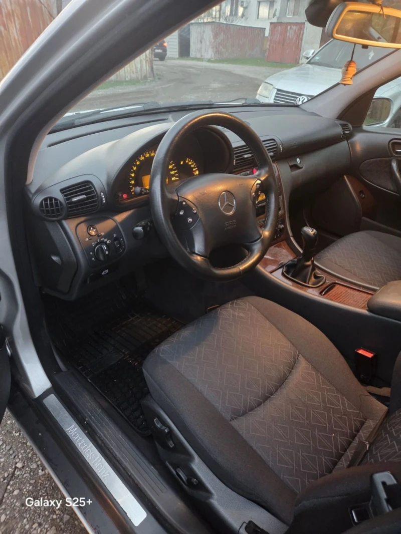Mercedes-Benz C 200, снимка 7 - Автомобили и джипове - 53455574