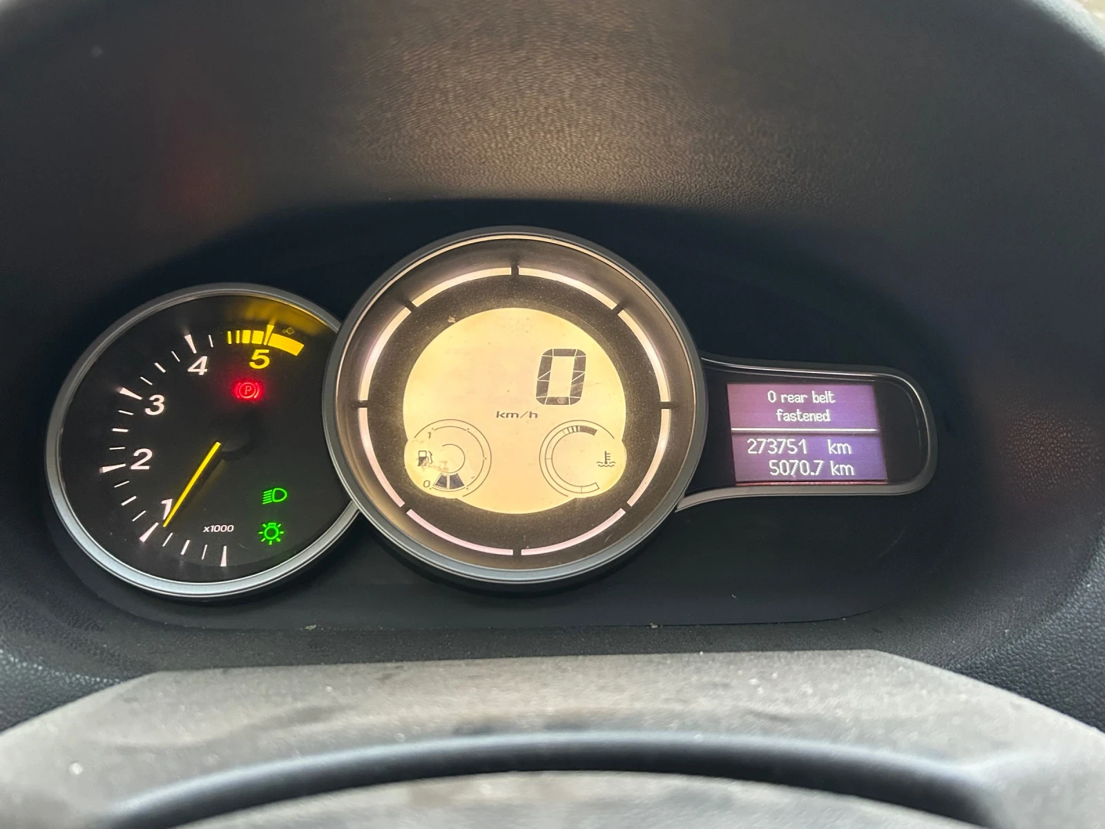 Renault Megane 1.5 DCI - изображение 6