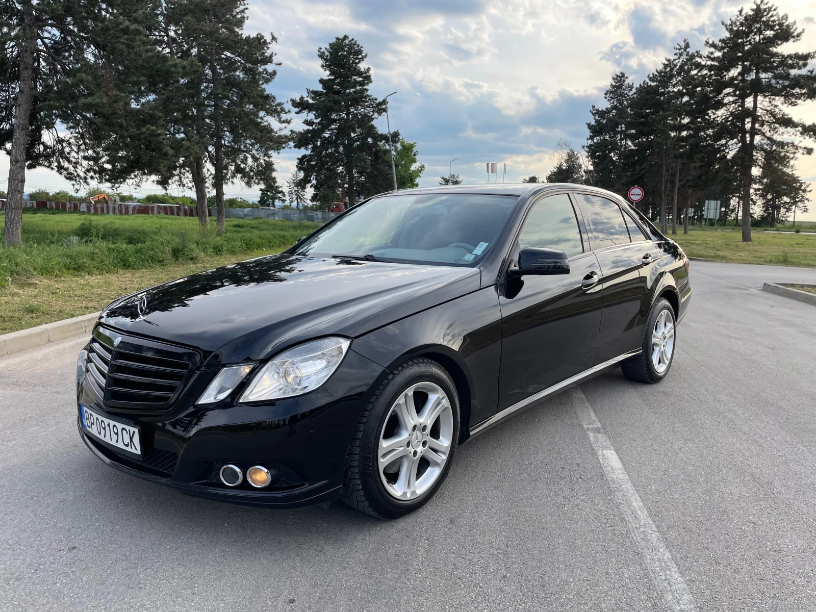 Mercedes-Benz E 350  - изображение 2