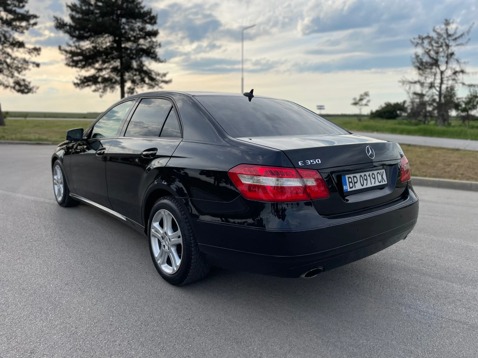 Mercedes-Benz E 350  - изображение 4