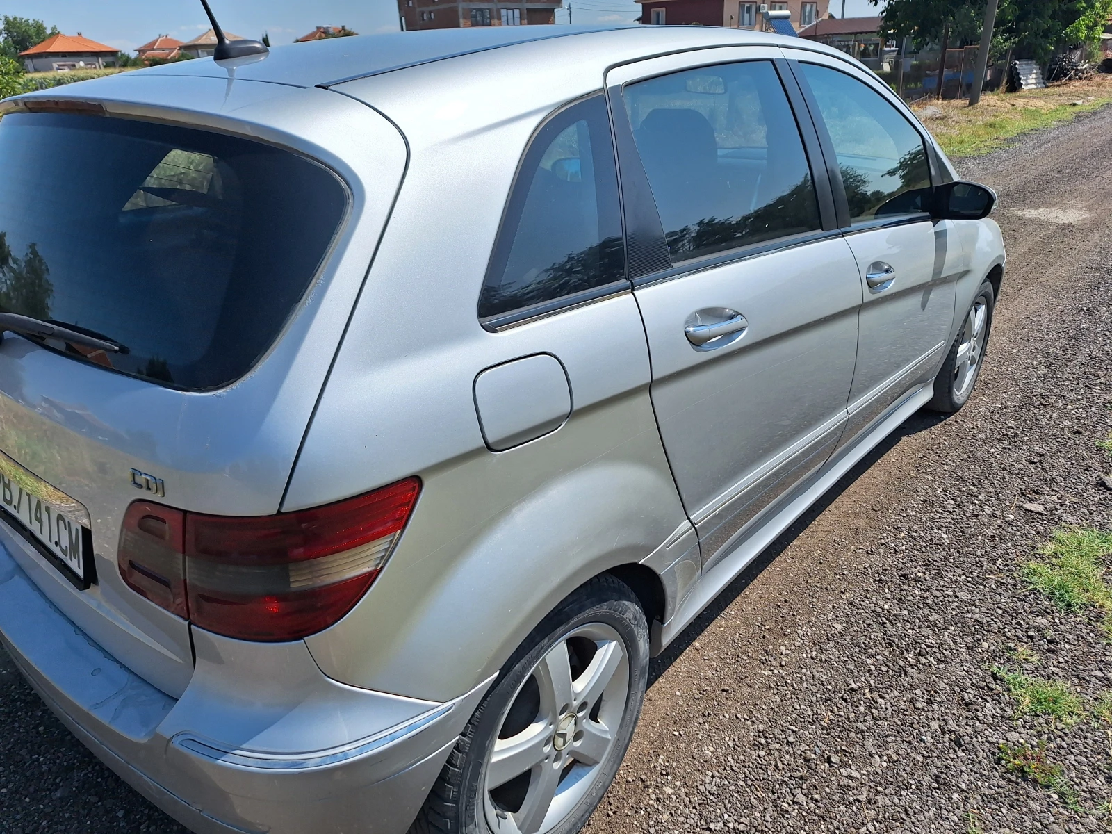 Mercedes-Benz B 180  - изображение 4