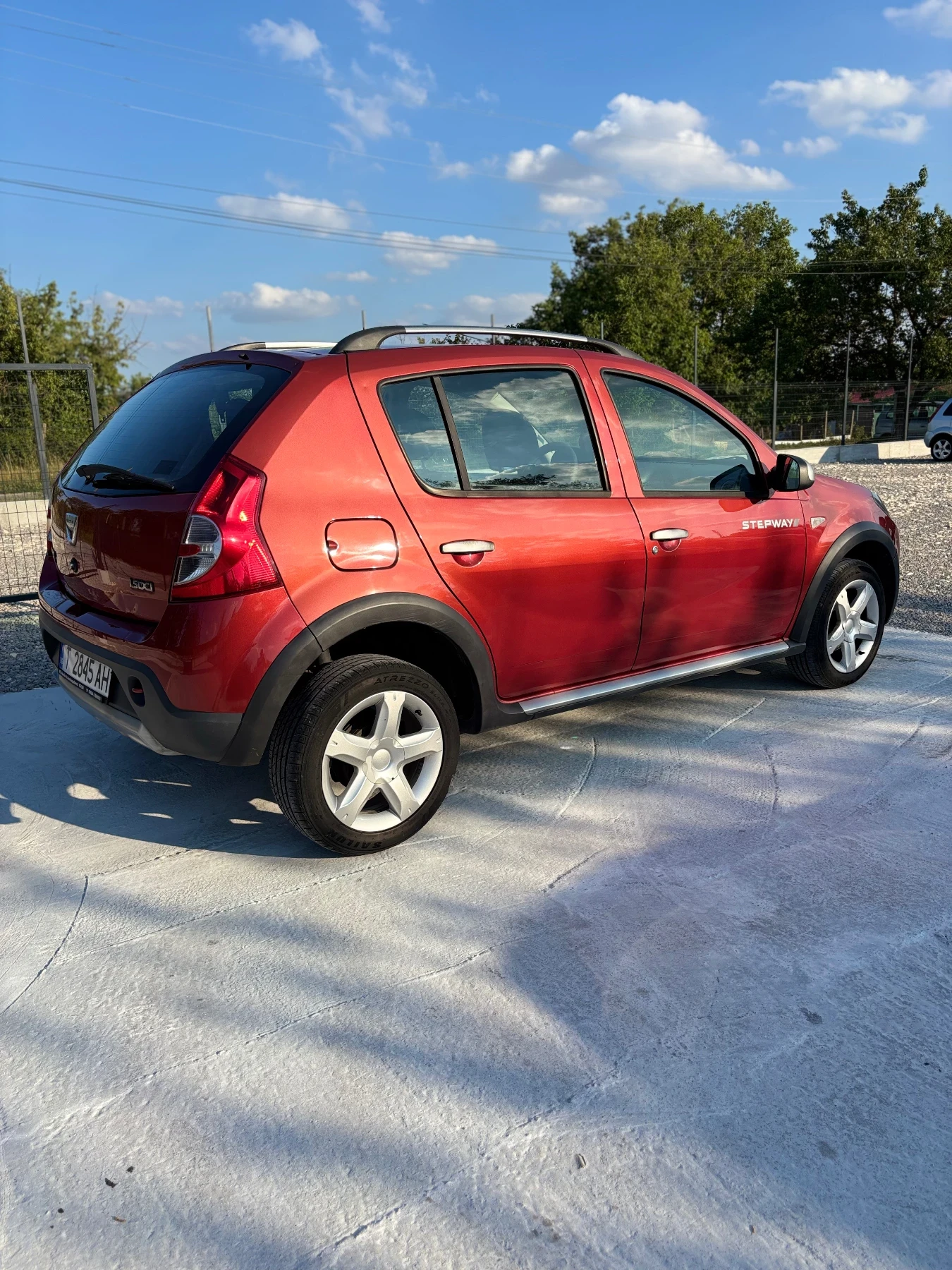 Dacia Sandero  - изображение 2