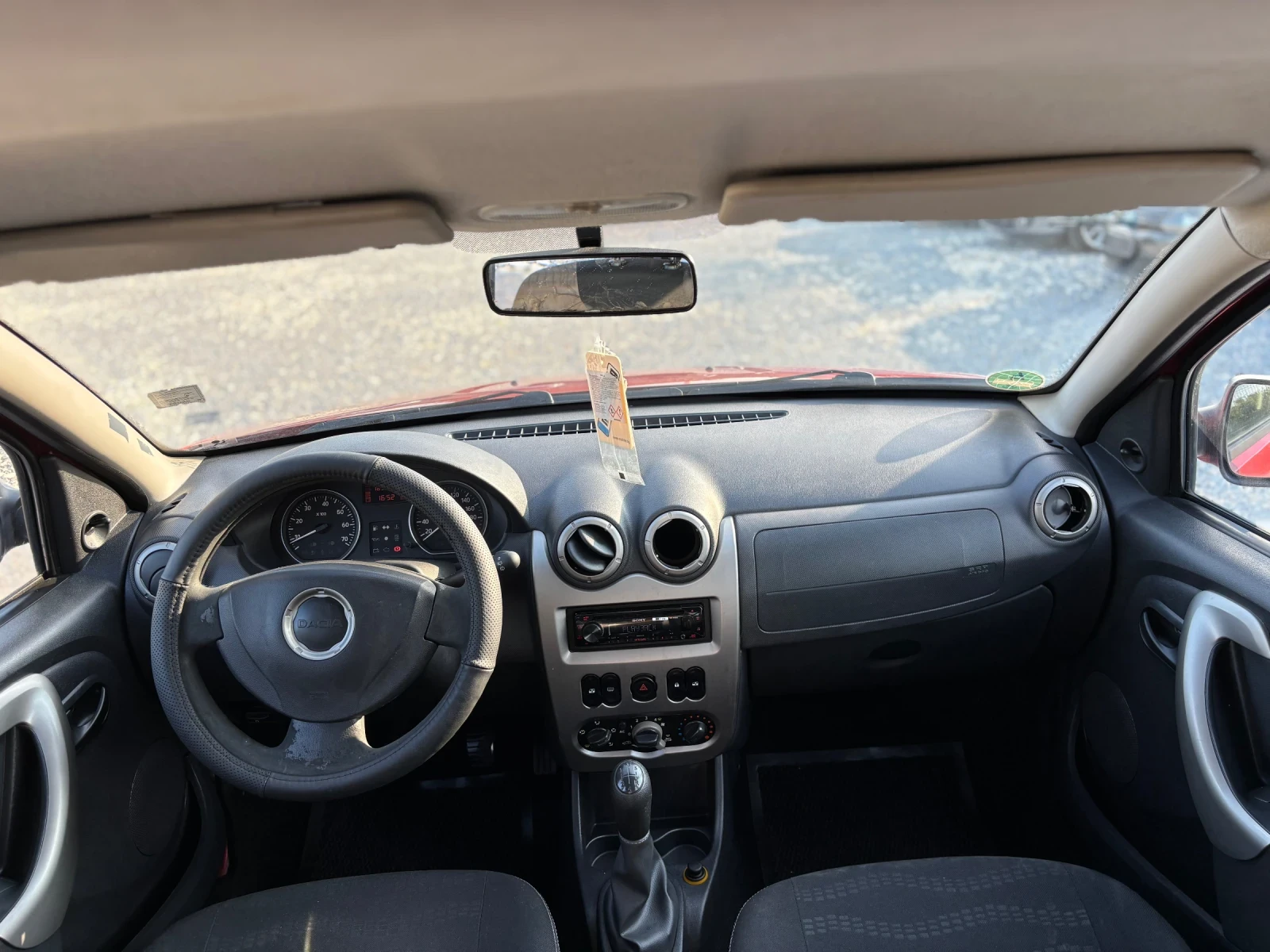 Dacia Sandero  - изображение 9