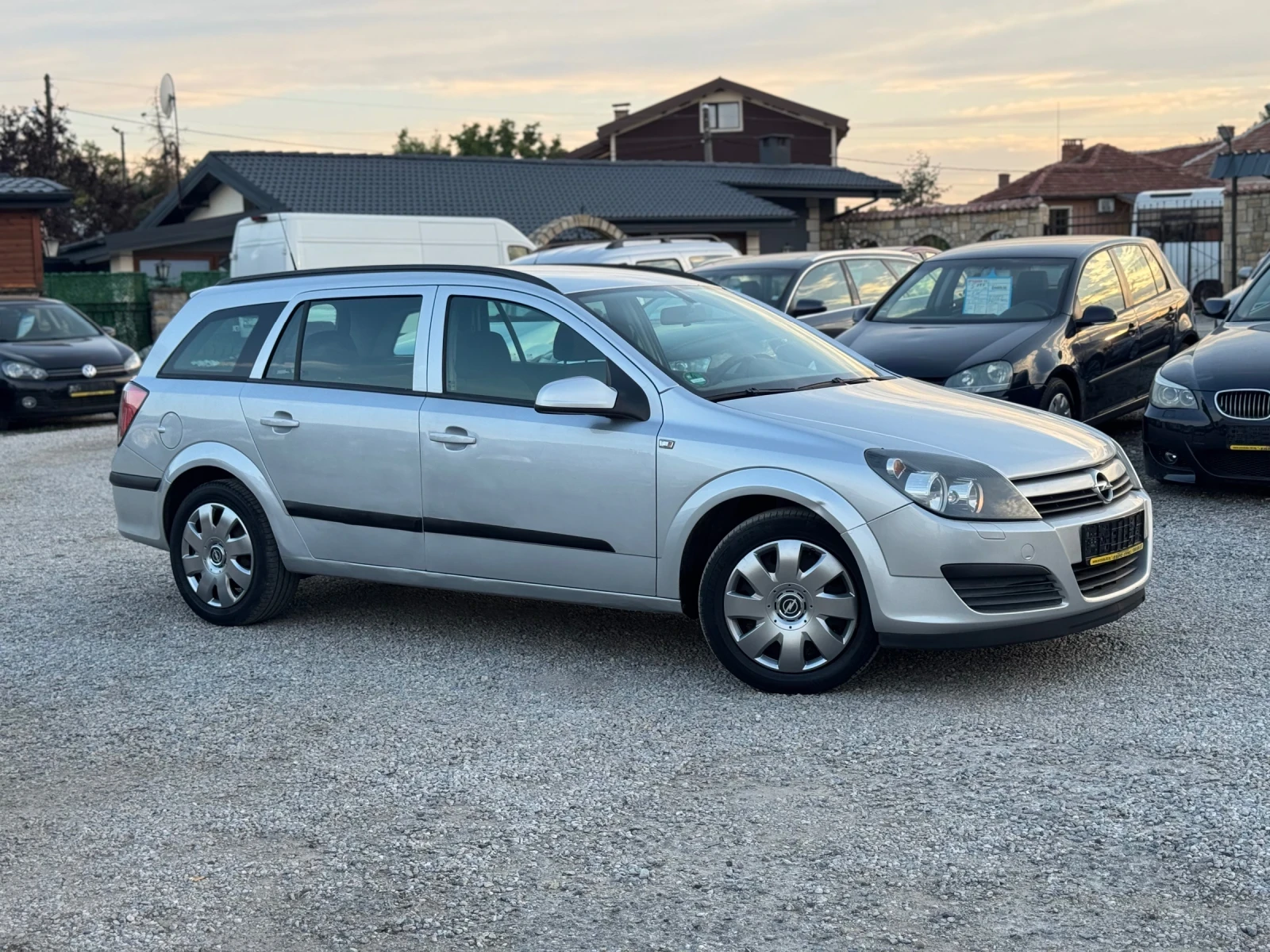Opel Astra 1.6i 105 КЛИМАТИК  - изображение 7
