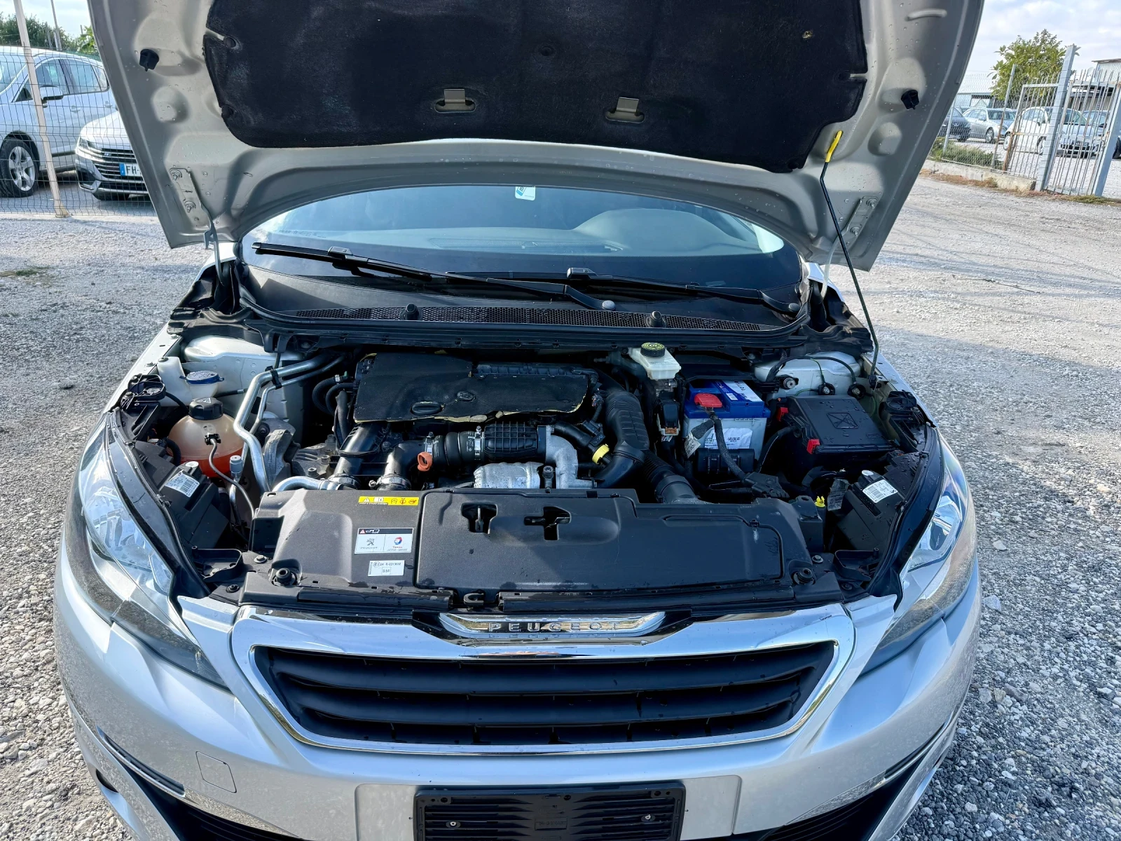 Peugeot 308 1.6HDI - изображение 9