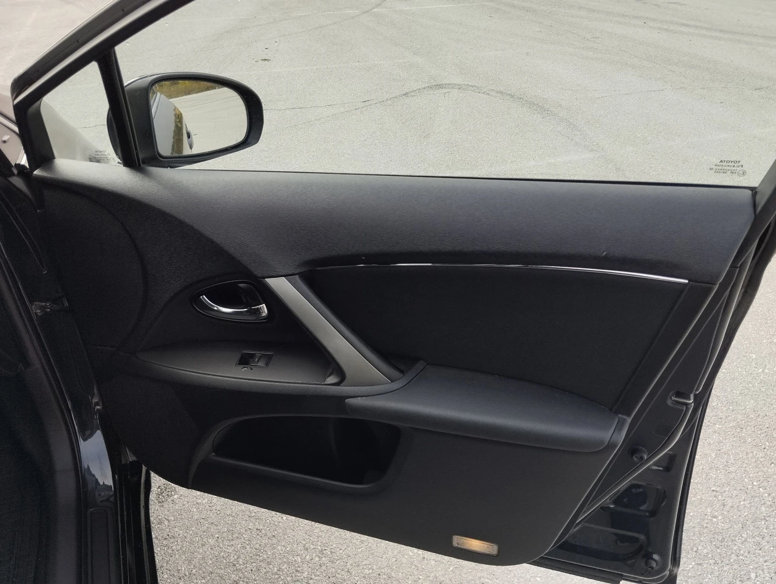 Toyota Avensis 2.0 D4D  | Mobile.bg   12