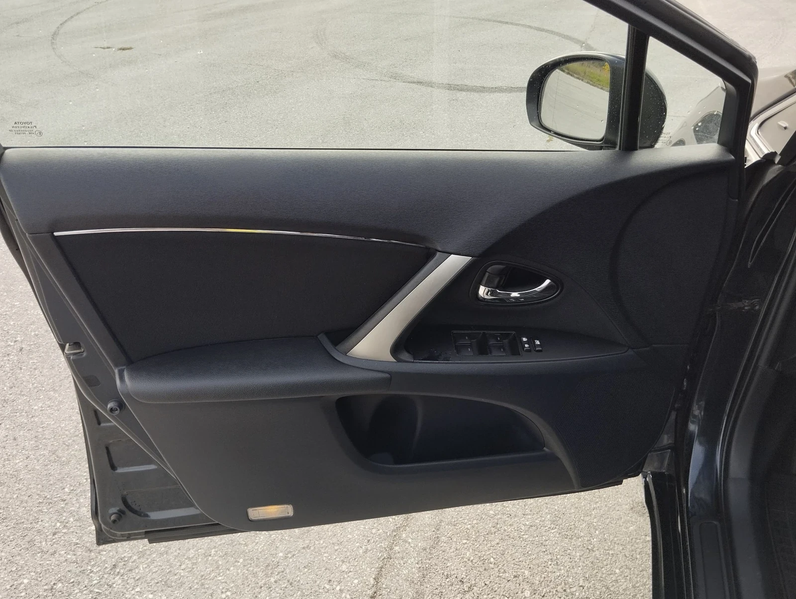 Toyota Avensis 2.0 D4D  | Mobile.bg   11