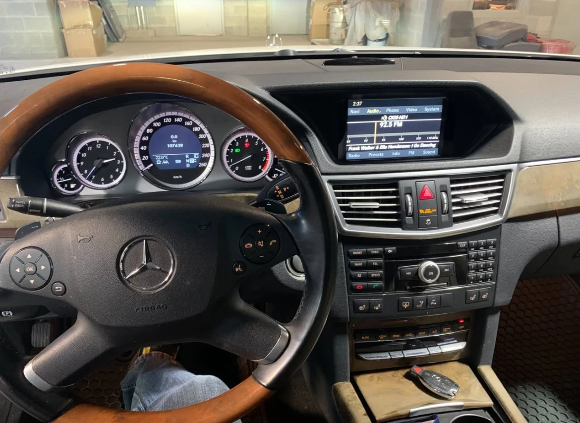 Mercedes-Benz E 500 550 * * ВСИЧКИ ЕКСТРИ * * CARFAX * * АВТО КРЕДИТ * - изображение 6