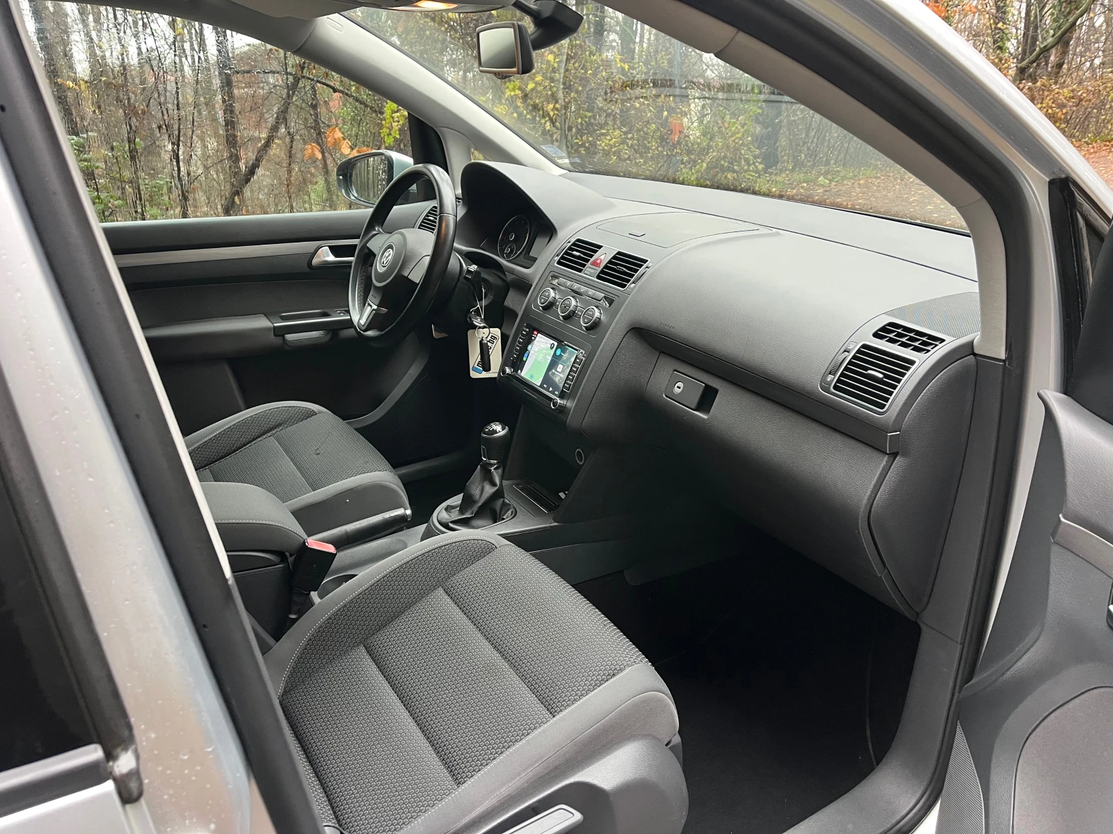 VW Touran 7 места ПЕРФЕКТНА  - изображение 9