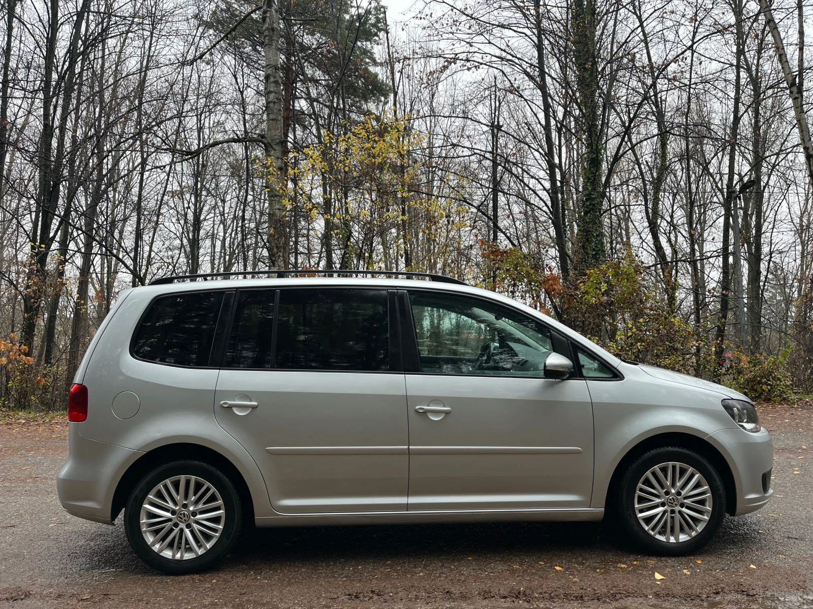 VW Touran 7 места ПЕРФЕКТНА  - изображение 7