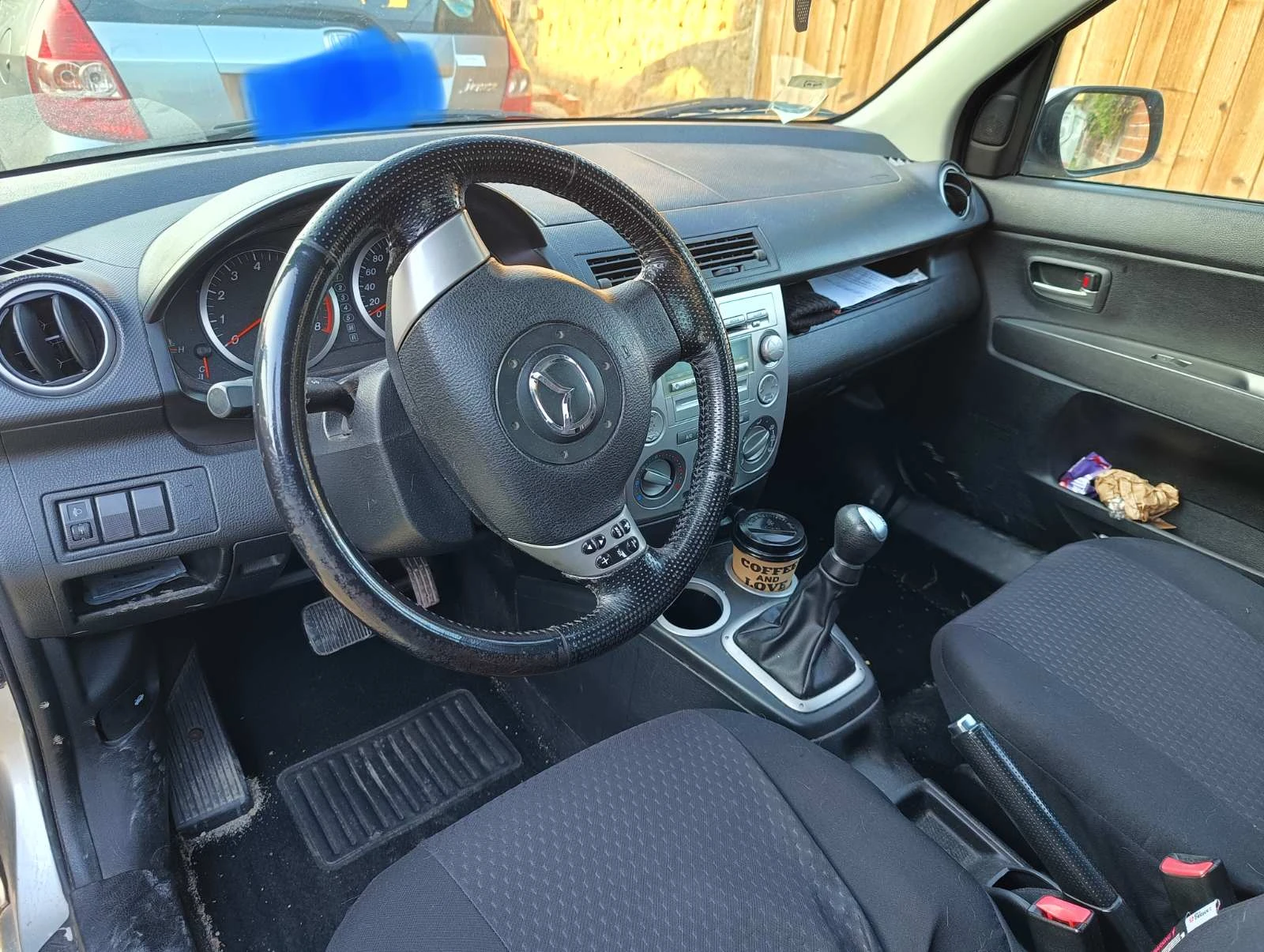 Mazda 2  - изображение 8