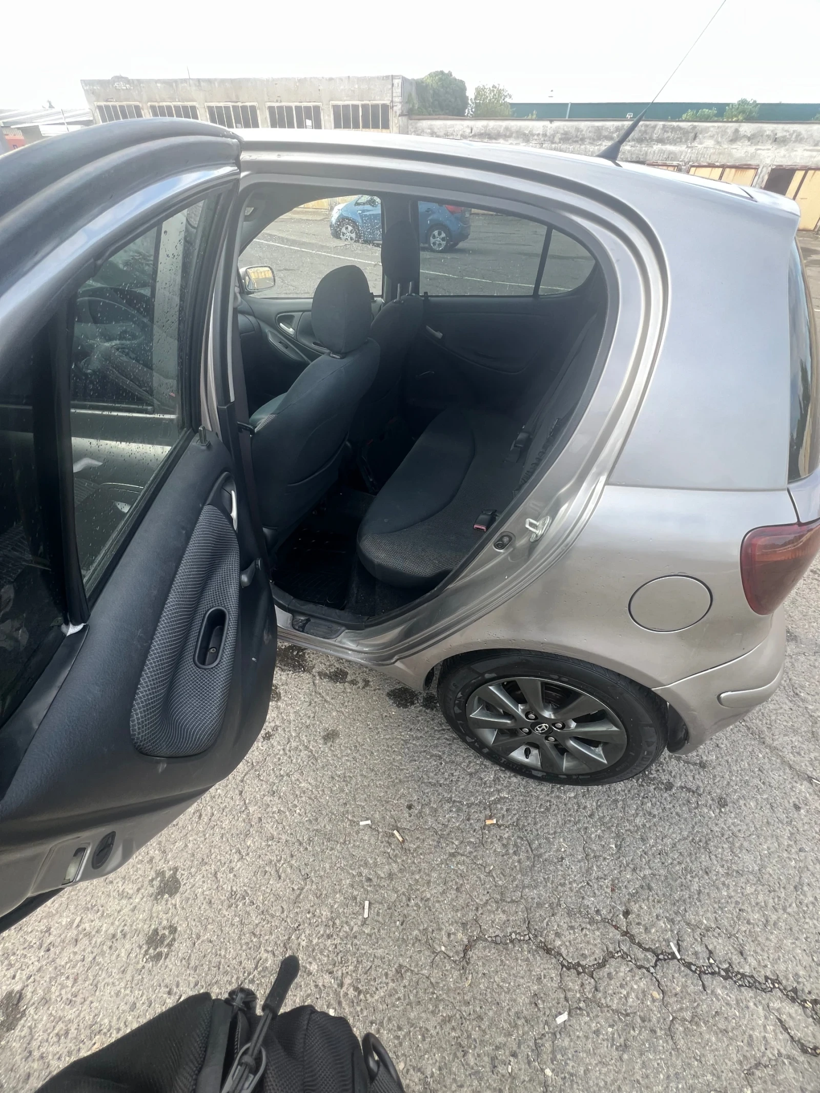 Toyota Yaris 1.4 D4D  - изображение 6