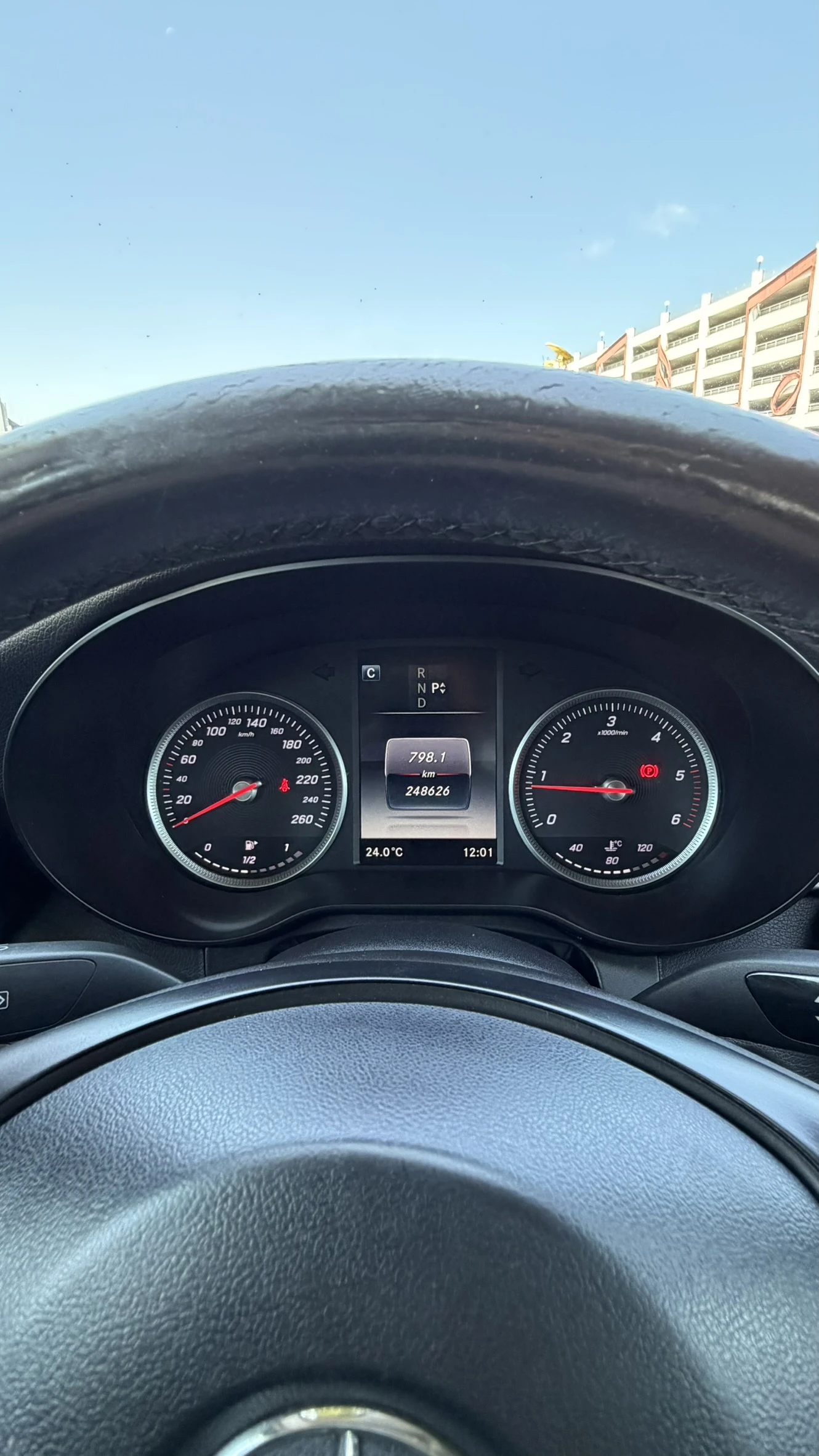 Mercedes-Benz C 220 AMG Line 9G-Tronic Камера Навигация Обслужена, снимка 17 - Автомобили и джипове - 54090032
